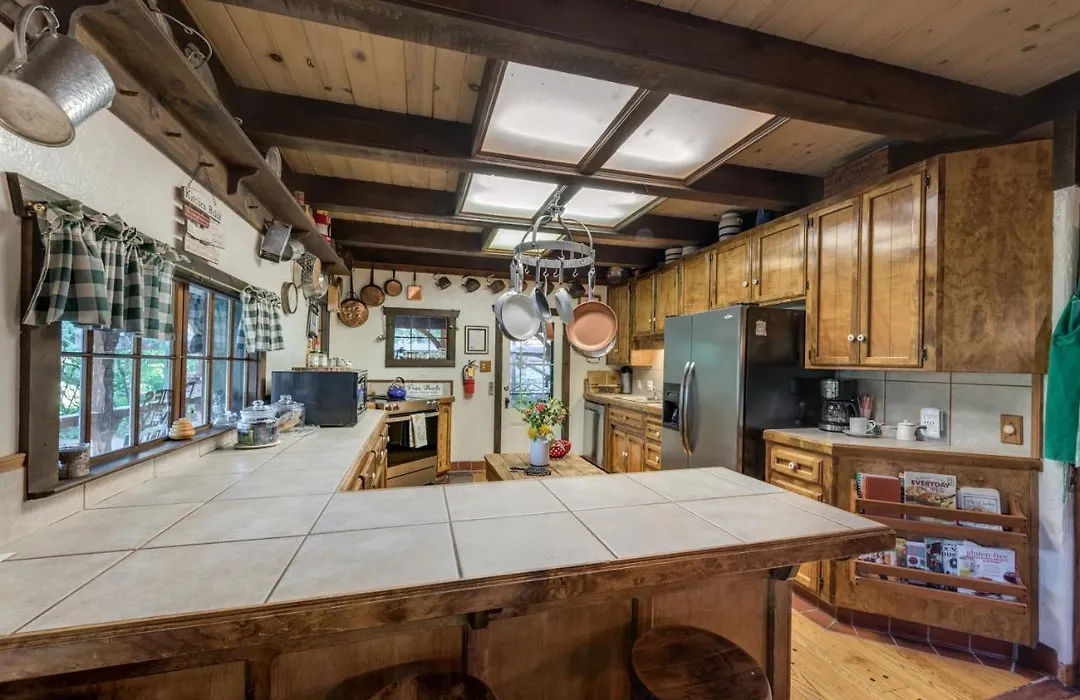 The Davies Family Inn (Adults Only)-1