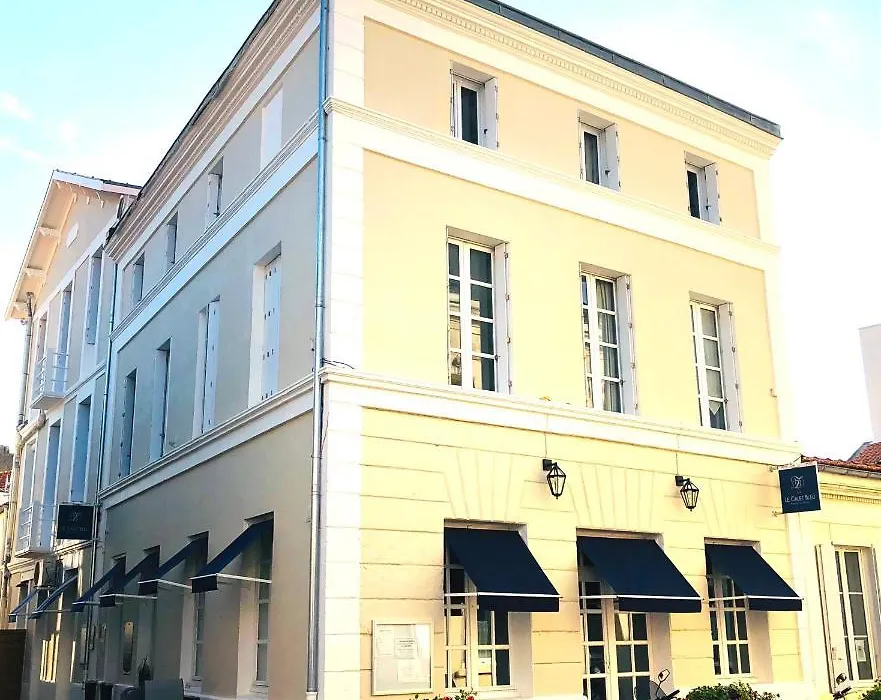 Hôtel Restaurant Le Galet Bleu-1