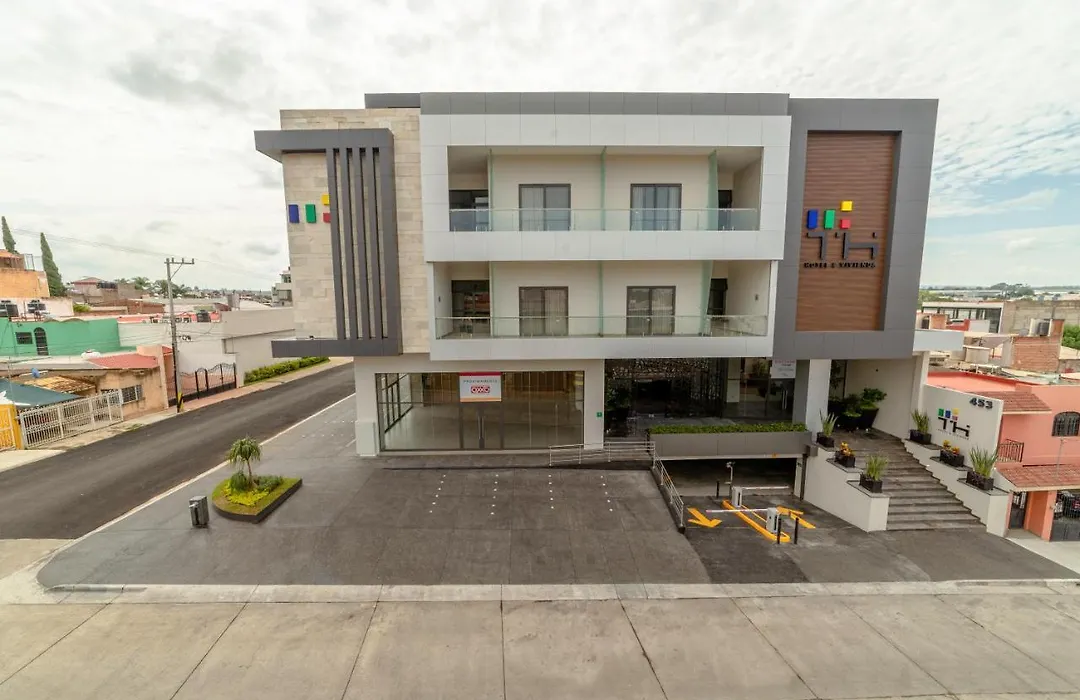 Th Hotel & Vivienda-1