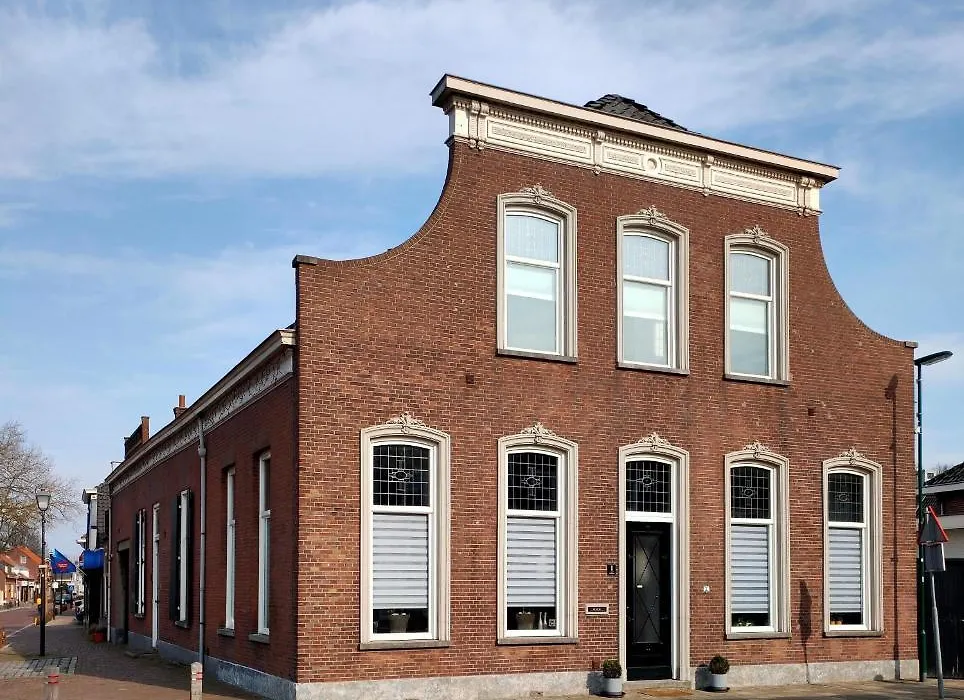 B&B Het Voorhuis-1