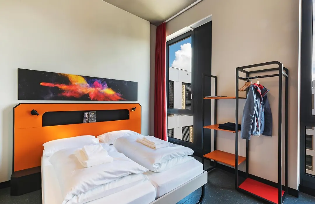 MEININGER Hotel Genève Centre Charmilles-1