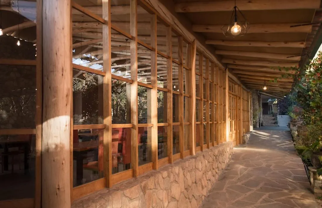 Ava Valle Sagrado Spot-1