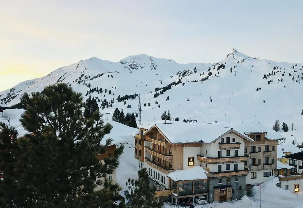 Hotel Alpenland-1