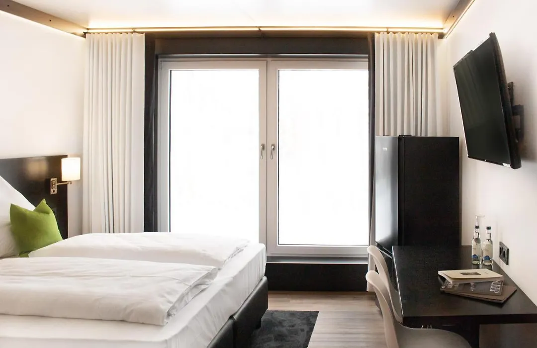 Tu Hotel By Wmm Hotels-1