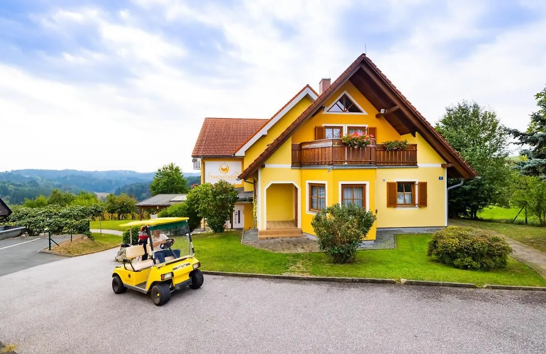 Golf&Therme Sonnenpension Frühstückshotel Burgauberg Stegersbach-1