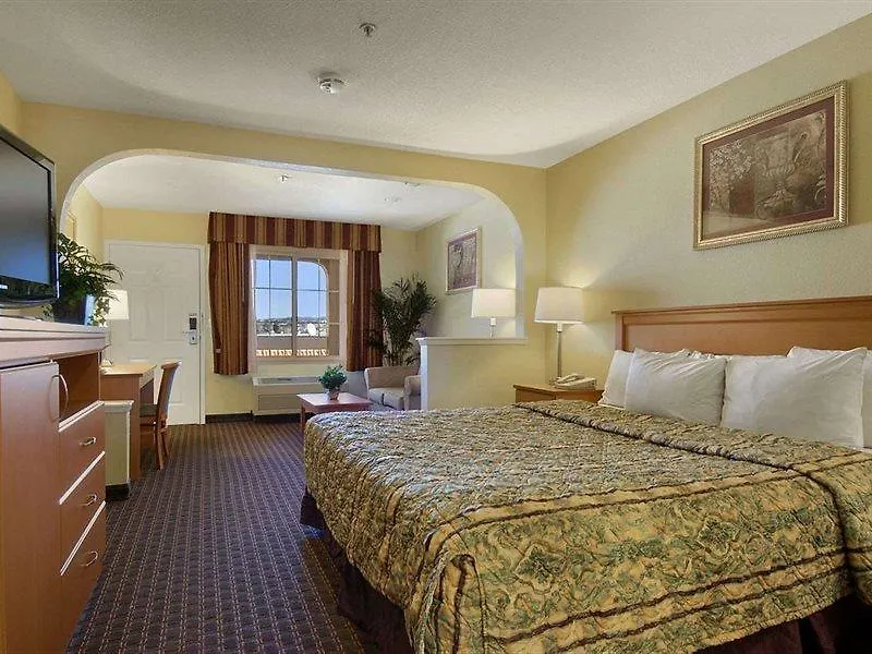 Days Inn By Wyndham Hayward Airport-1