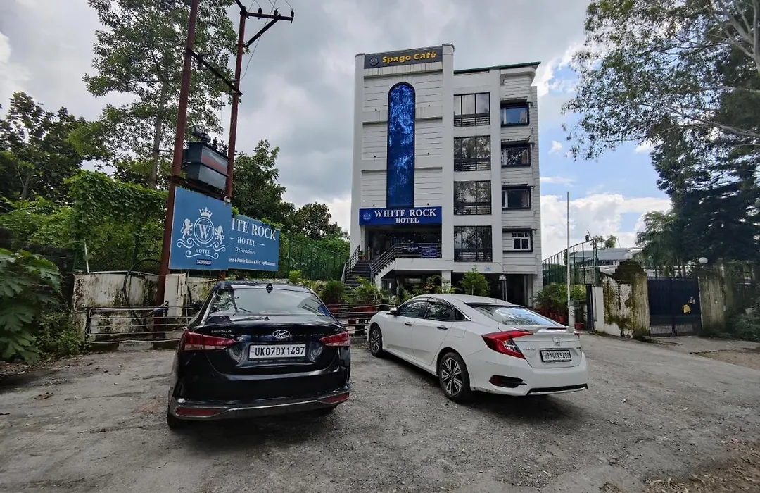 Hotel White Rock By The Solitaire Hospitality-1