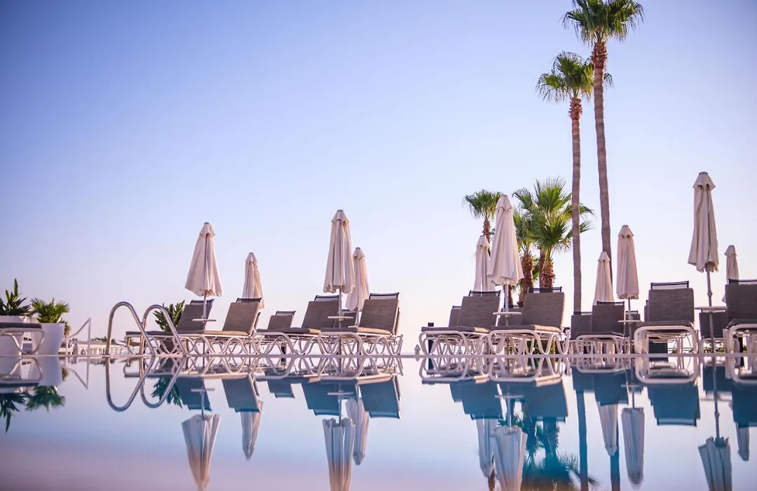 Infinity Blu - Designed For Adults By Louis Hotels-1