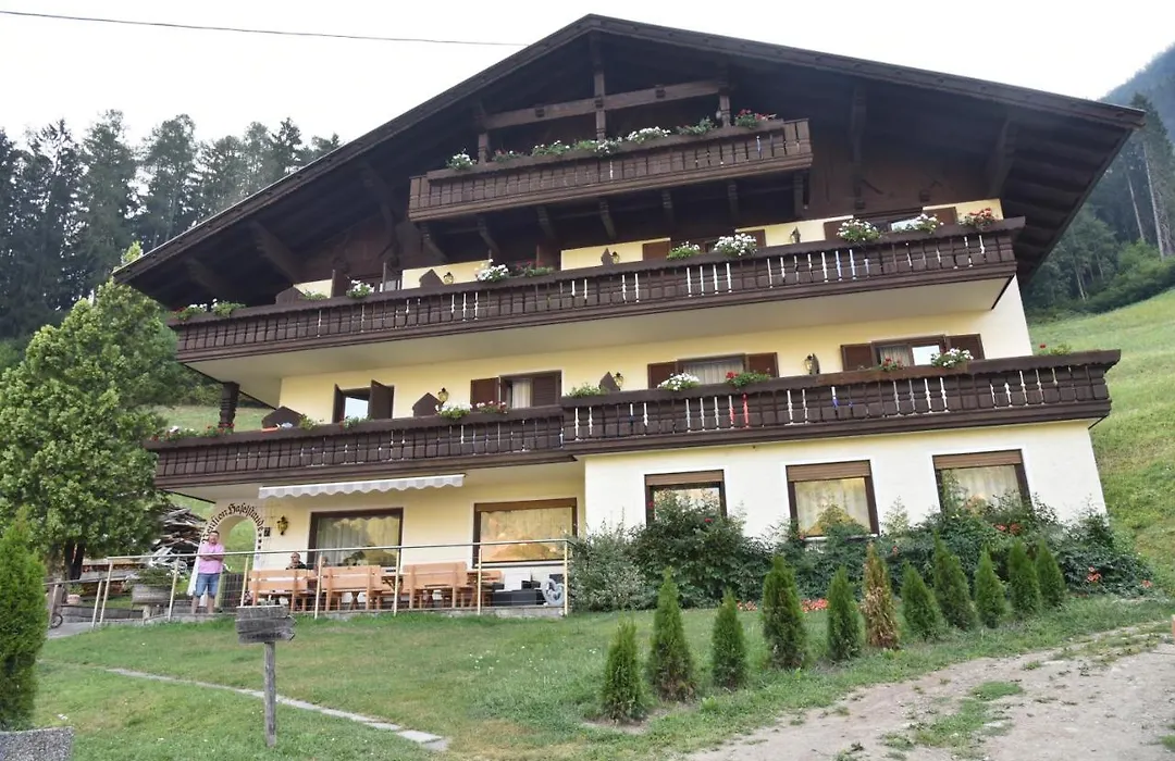 Pension Gasthof Haselstaude-1