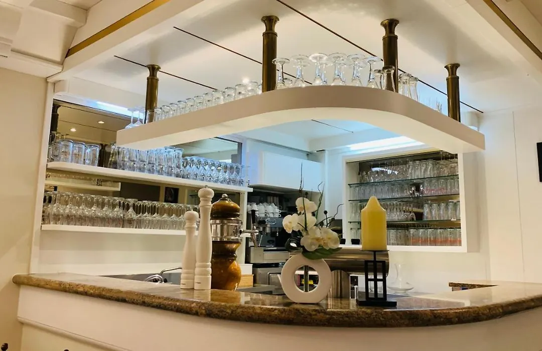 Hotel Gold'Ne Krone-1
