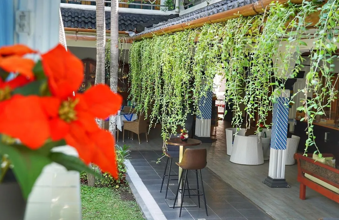 Raintree Boutique Villa & Gallery-1