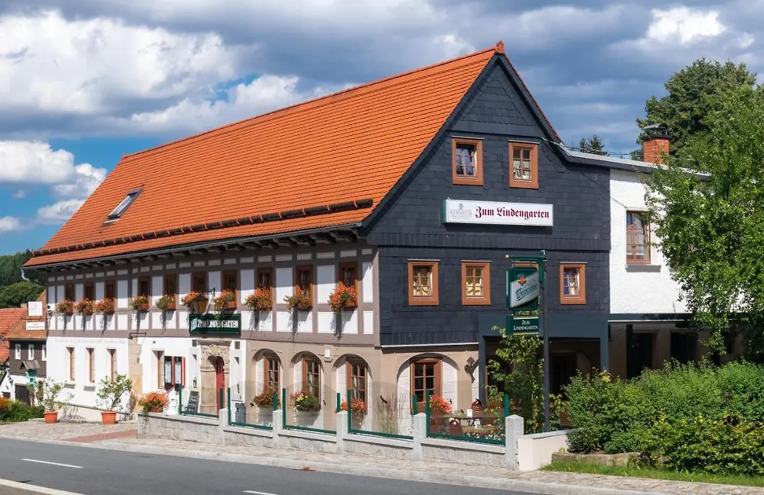 Romantik Hotel Zum Lindengarten-1