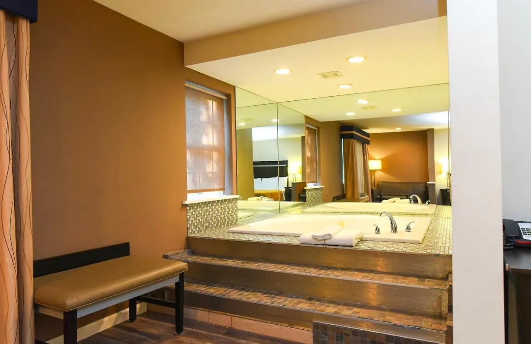 Capital Inn And Suites-1