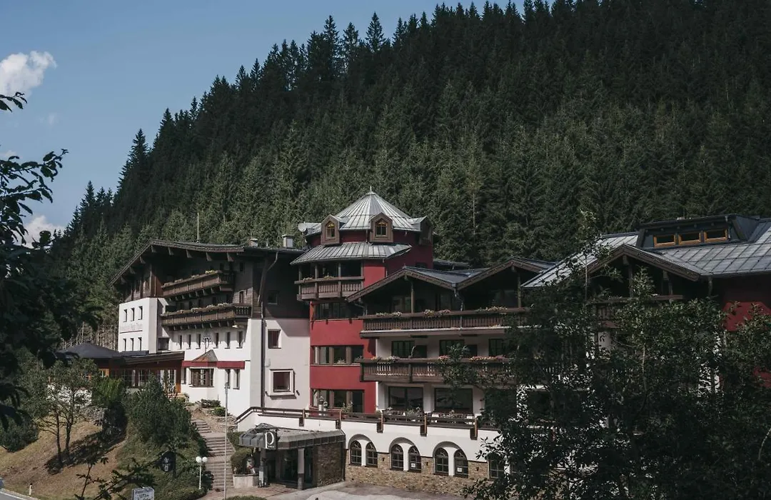 Hotel Pass Thurn-1