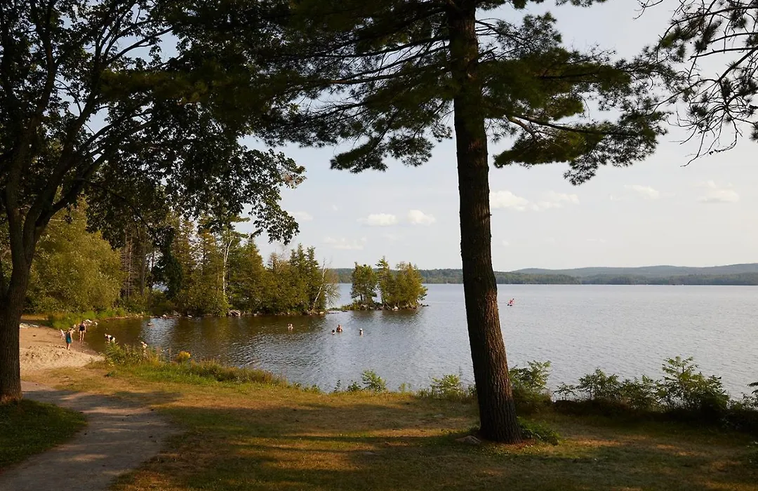 Somewhere Inn Calabogie Boutique Hotel-1