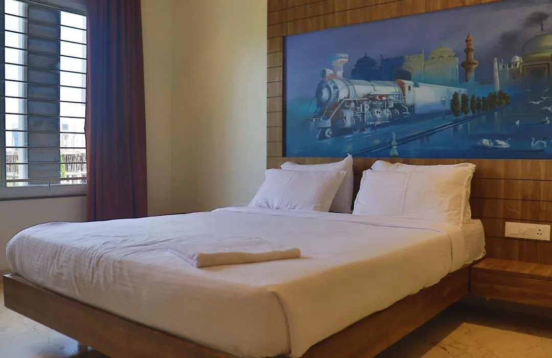 Hotel Dwarka Grand-1