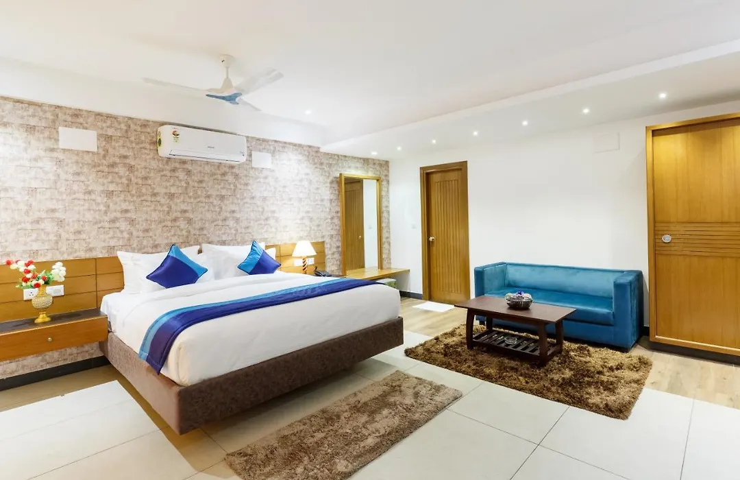 Royal Ace Boutique Hotel-1
