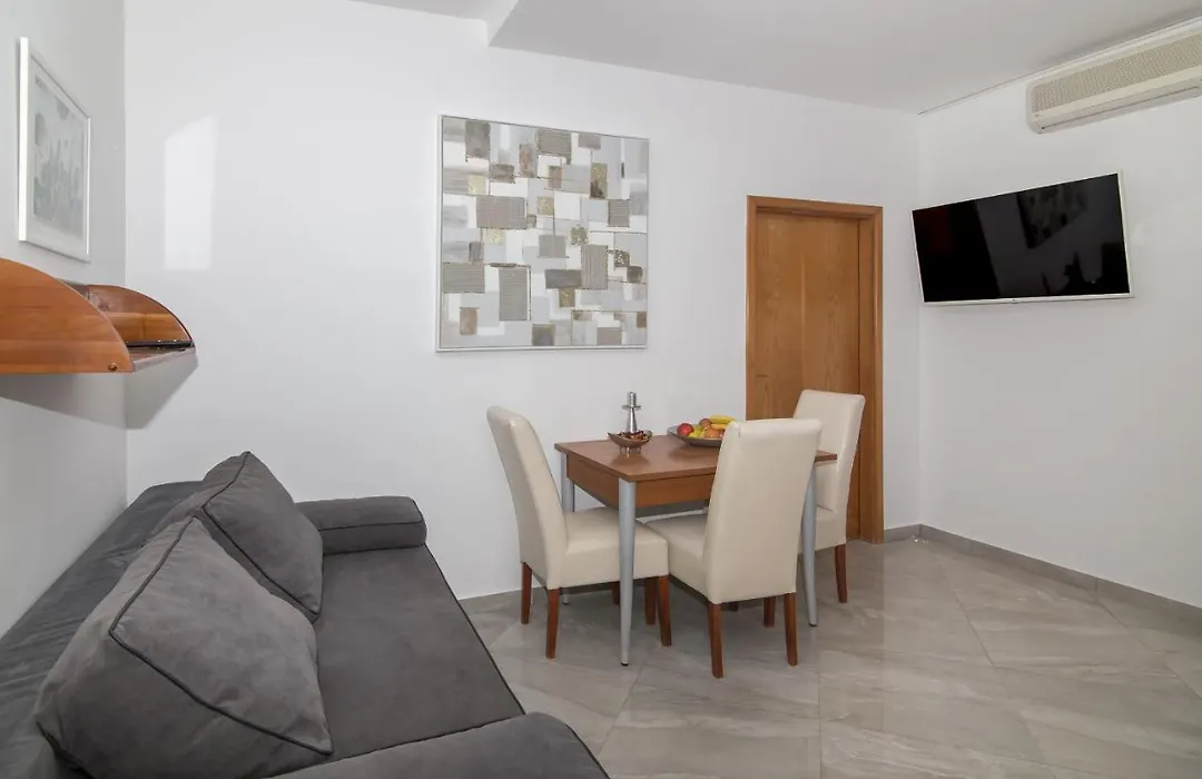Villa Antea Apartments With Free Parking-1