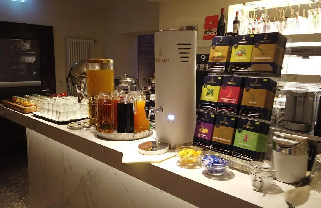 Hotel Blauer Bock-1