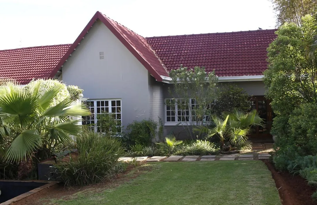 Villa De La Rosa Klerksdorp-1