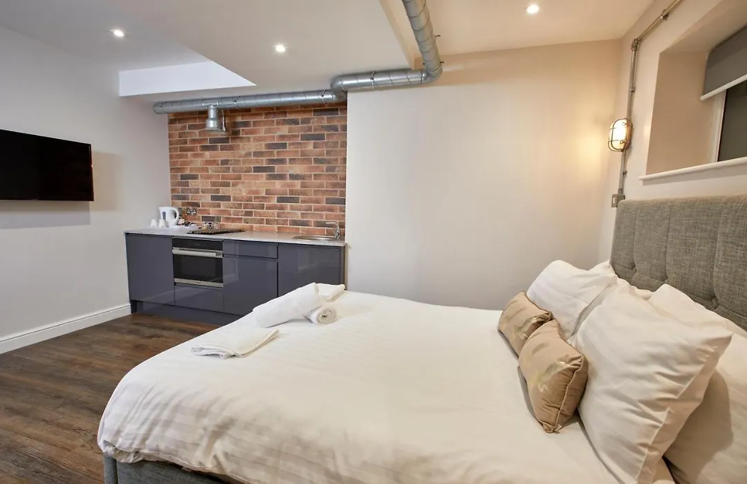 Three Cranes Serviced Apartments-1