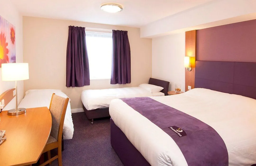 Premier Inn Burnley-1