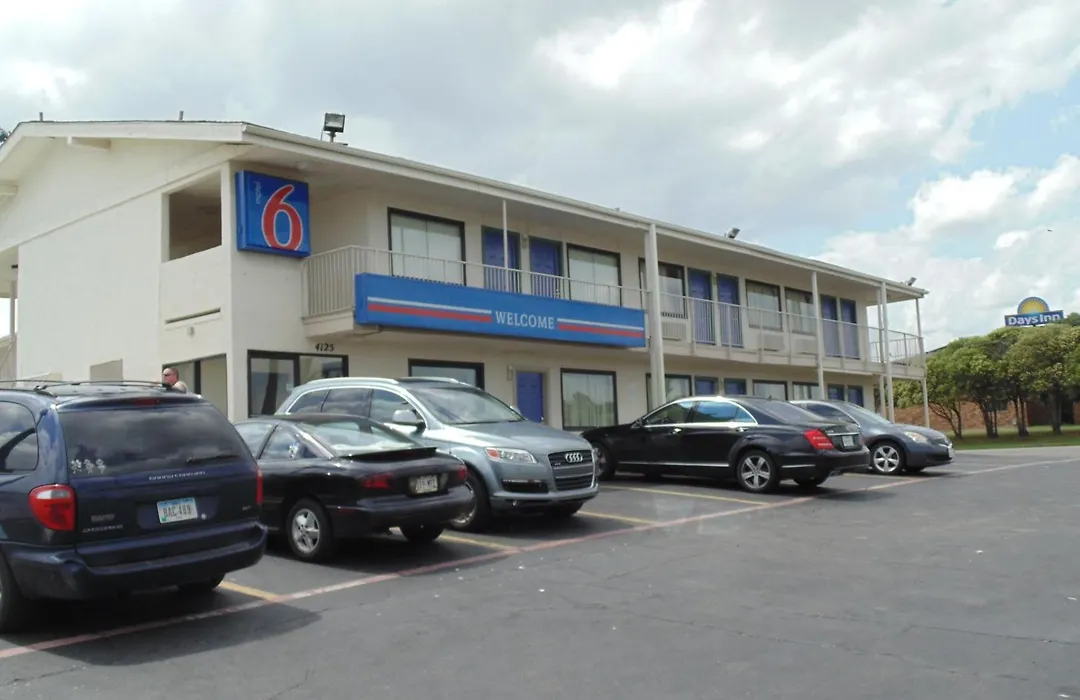 Motel 6 Denton, Tx - Unt-1