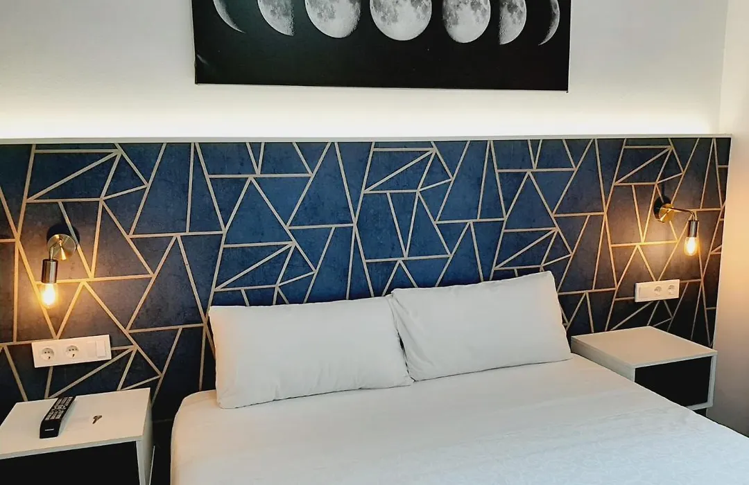 Hostal Laia By Gaiarooms-1
