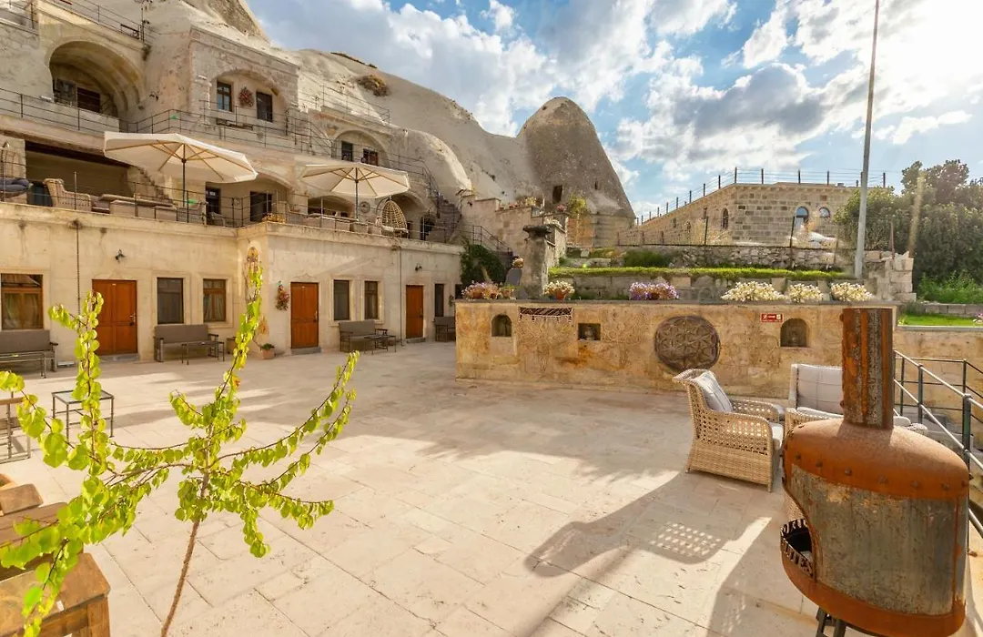 Helen Cave Suites-1