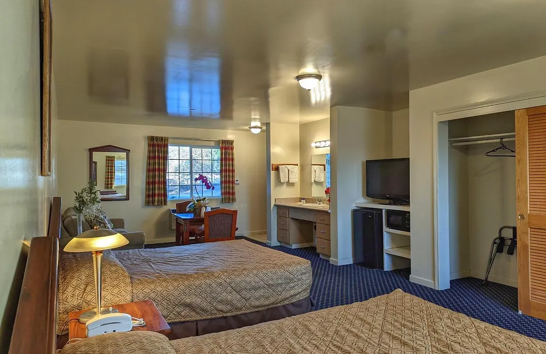 Americas Best Value Inn Oxnard-Port Hueneme-1