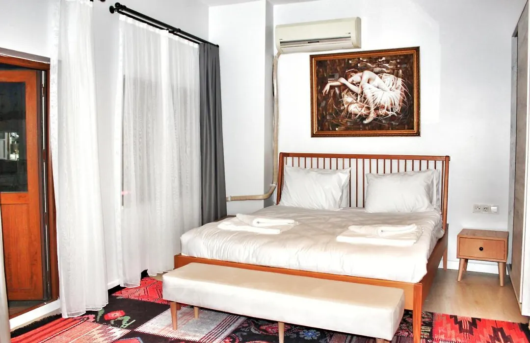 Million Old City Apartment-1