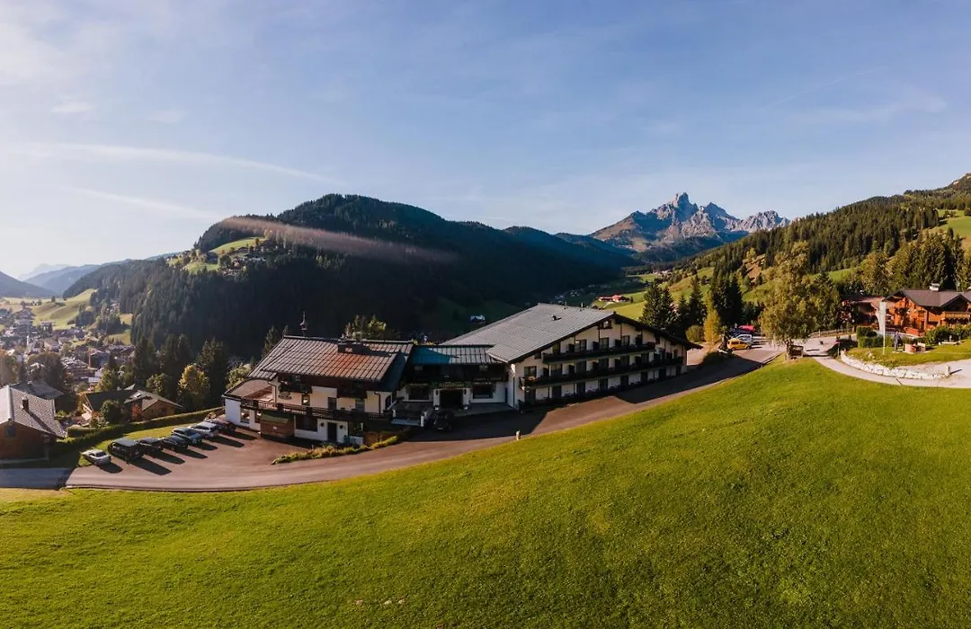 Hotel Alpenkrone-1