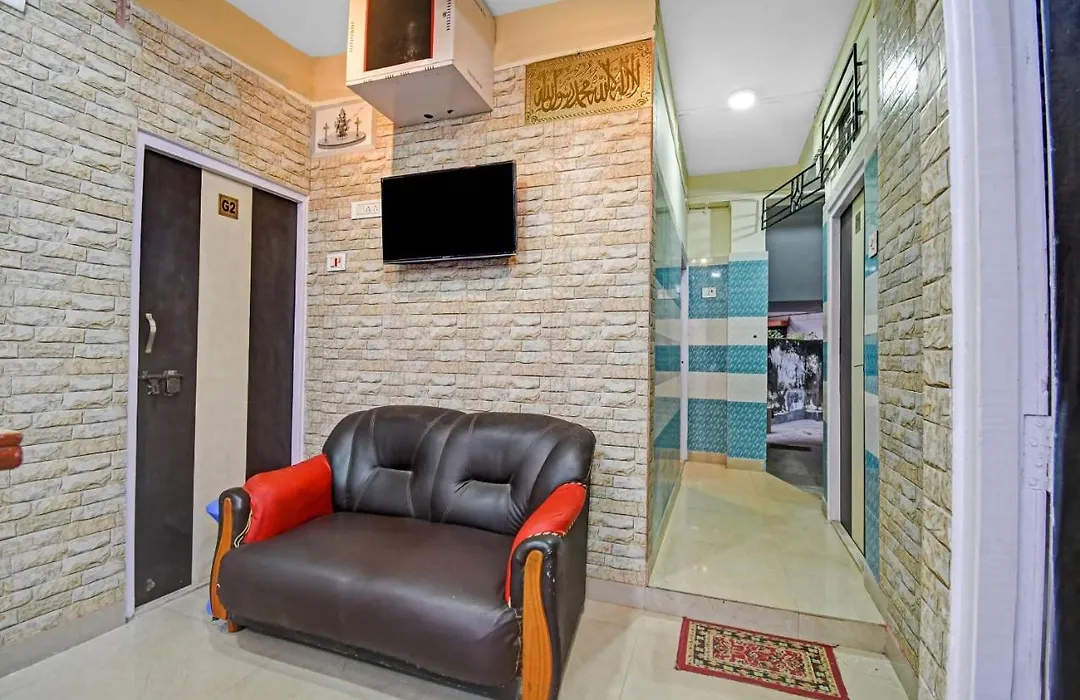 Oyo Flagship 10471 Hotel Samrat Palace-1