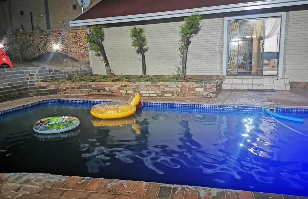 Capitalt Luxury Guest House-1