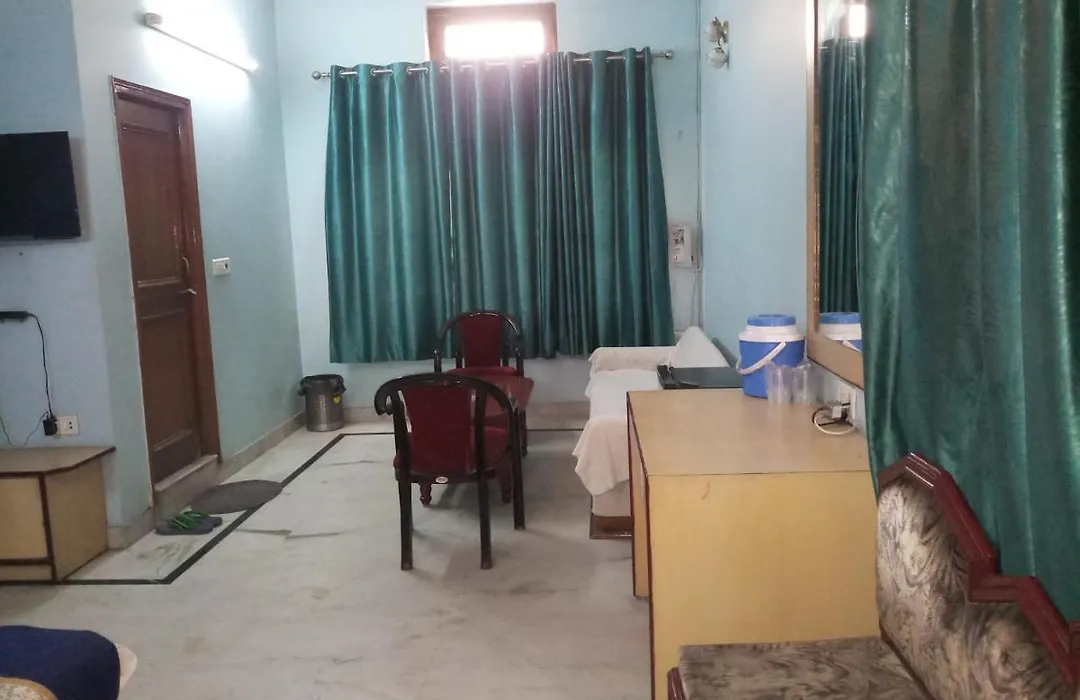 Hotel Mayur-1
