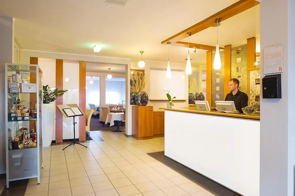 Hotel Garden Cottage Mit Kostenfreien Parkplaetzen-1