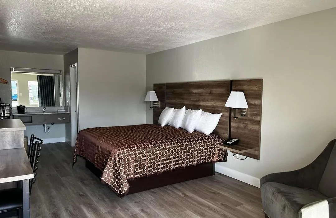 Regency Inn-1