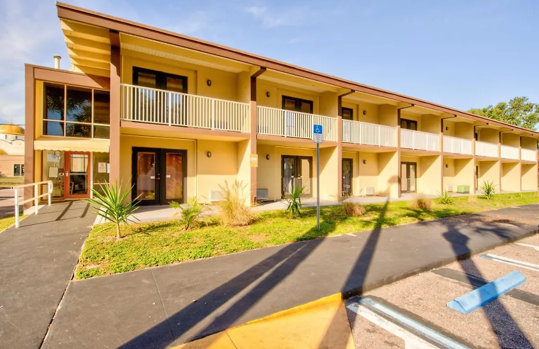 Clearwater Hotel-1