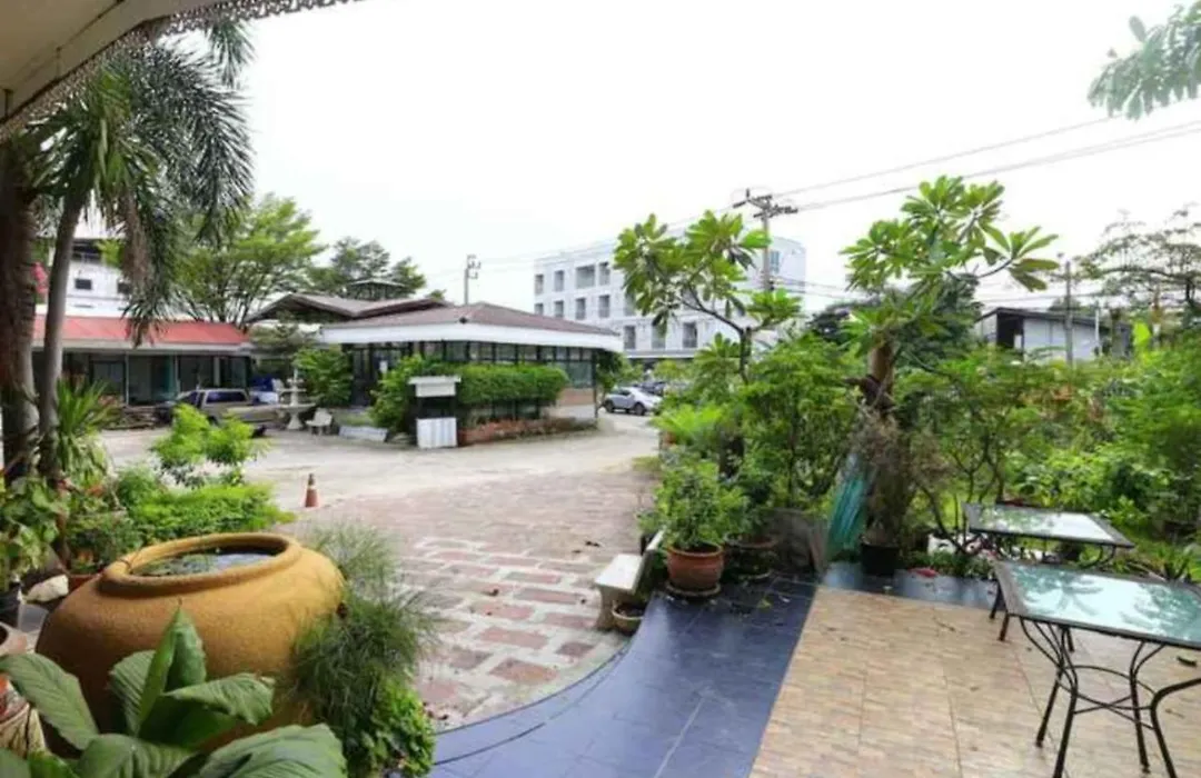 Platinum Place-1