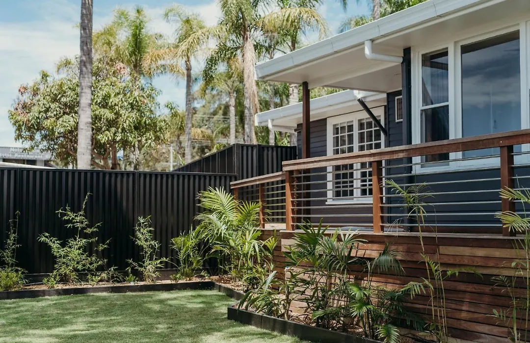Nelson Palms-1