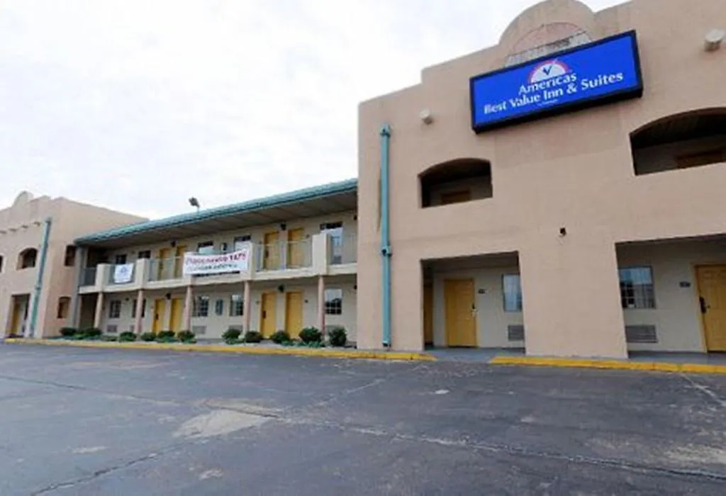 Americas Best Value Inn & Suites - Senatobia-1