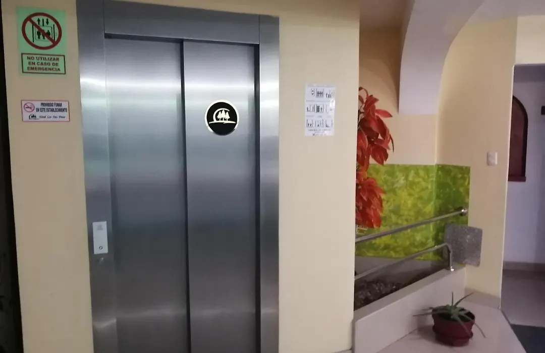 Hotel Residencial Los Tres Pinos-1