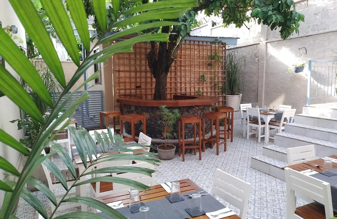 Cole Street Guesthouse-1