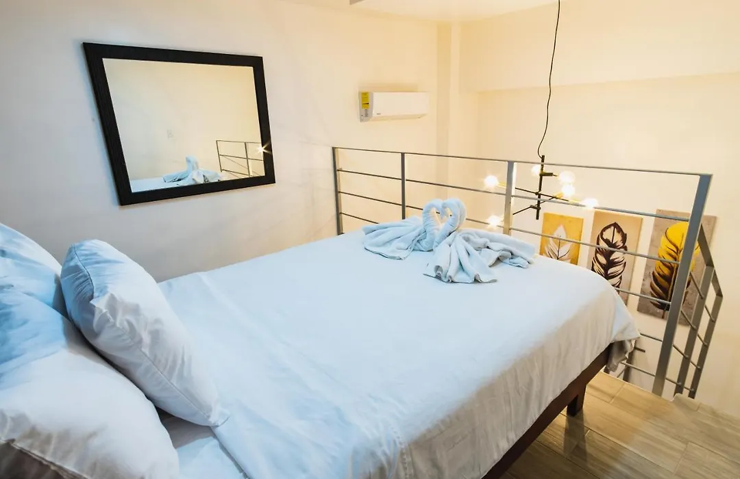 Hotel Revolución-1