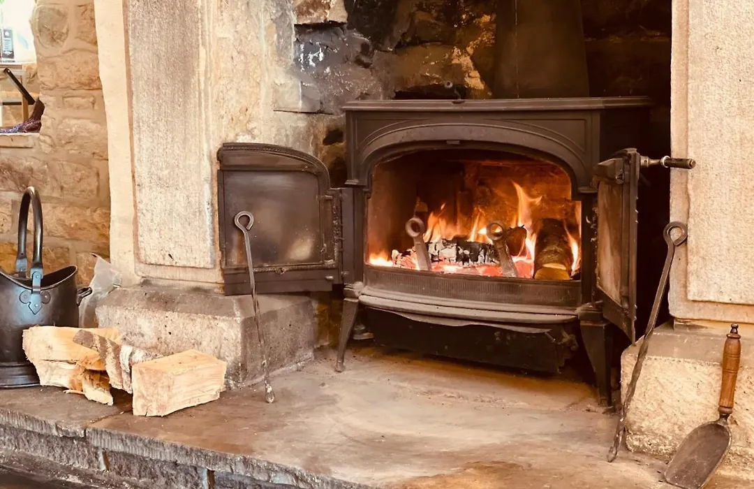 Busfeild Arms-1