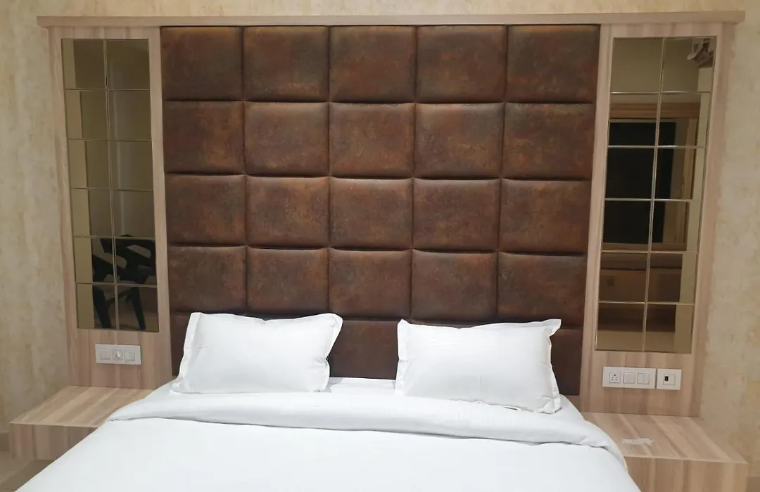 Hotel Mark-1