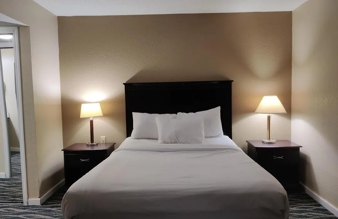 Hawthorn Extended Stay By Wyndham Dayton-1