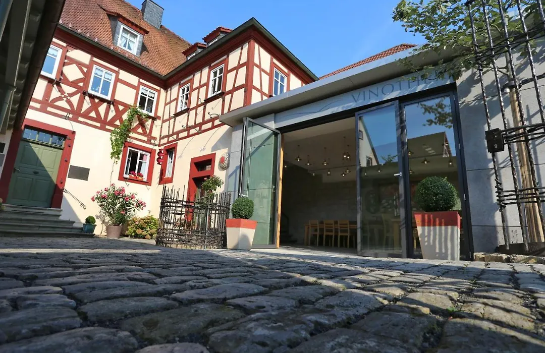 Weingut Pastoriushaus - Artur Steinmann-1