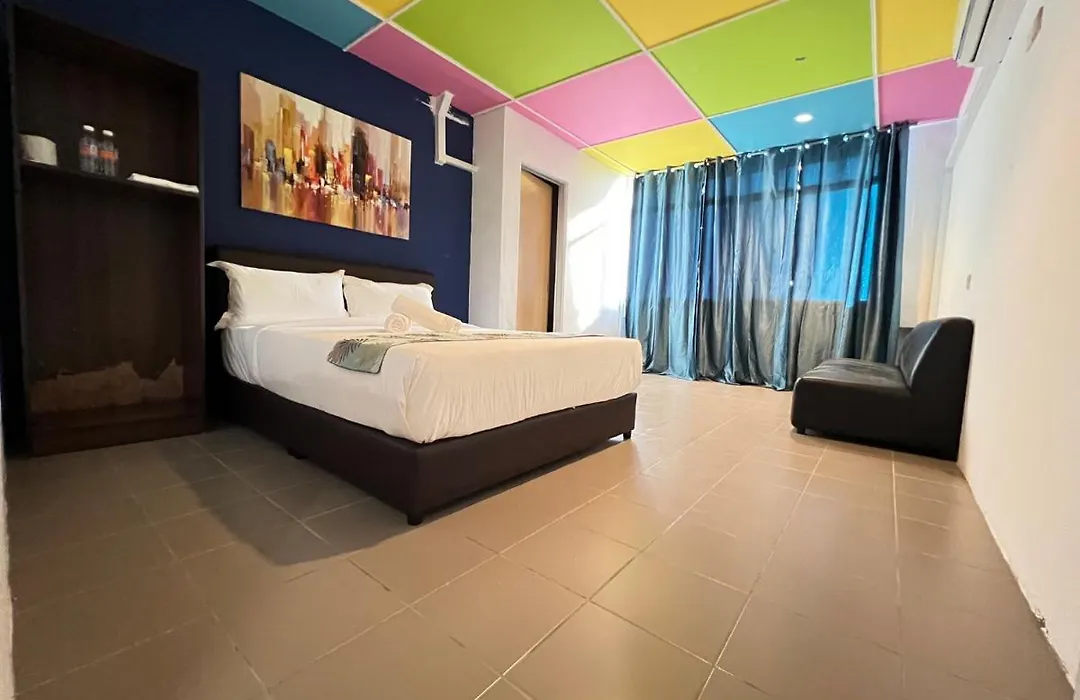 Cassia Inn Kuching-1