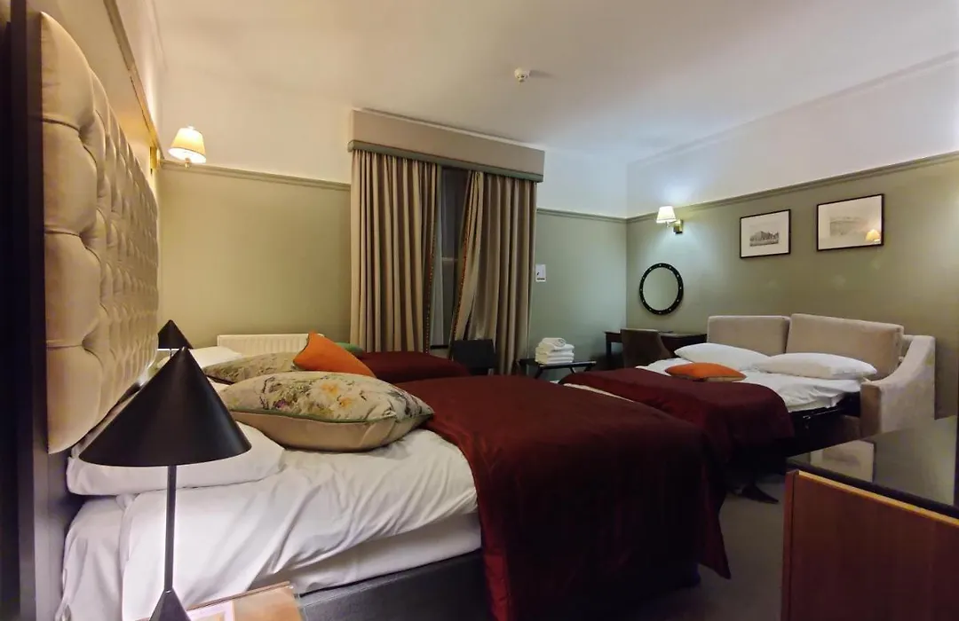 Blue Bells Hotel-1
